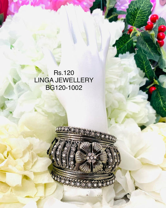 BG120-1002 - Single Black thick bangle